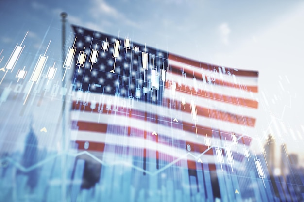Exposition multiple de l'interface graphique financière abstraite virtuelle sur le drapeau américain et le concept financier et commercial de fond d'horizon