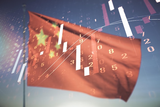 Exposition multiple de l'interface graphique financière abstraite virtuelle sur le drapeau chinois et fond de ciel coucher de soleil, concept financier et commercial