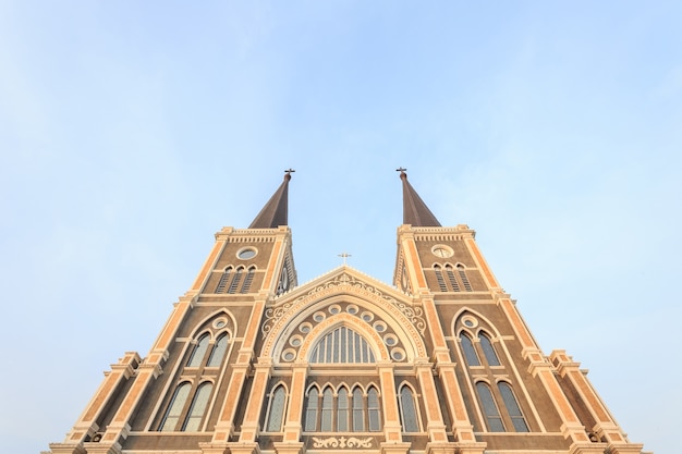 Extérieur de l&#39;église sur fond de ciel en Thaïlande