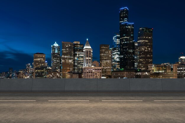 Extérieur de la route asphaltée urbaine vide avec fond de bâtiments de la ville Nouvelle autoroute moderne construction en béton Concept chemin vers le succès Transport logistique industrie livraison rapide Seattle USA