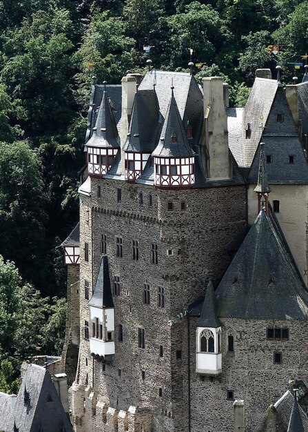 Photo extérieur d'un vieux bâtiment en ville