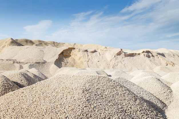 Extraction de gravier calcaire pour la construction