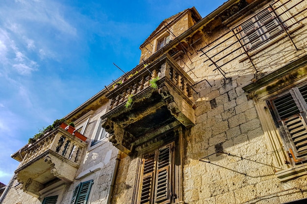 Façade de l'ancien palais