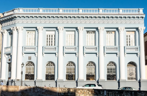 Photo façade du bâtiment historique