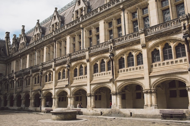 Photo façade du bâtiment historique