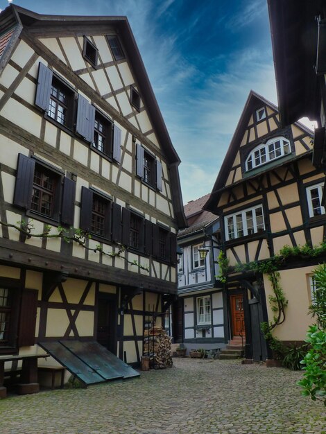 Façades et rues typiques des villages de la Forêt Noire Allemagne