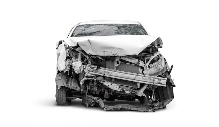 Face avant de la voiture accidentée de l&#39;accident