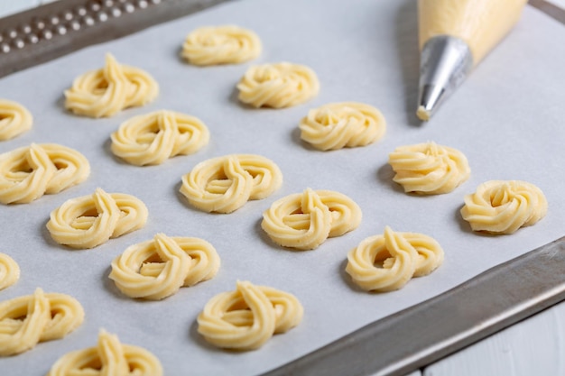 Faire des biscuits au beurre danois