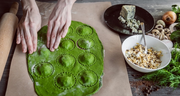 faire cuire des raviolis verts