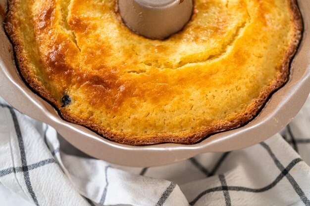 Faire des gâteaux au citron, aux bleuets et à la vanille