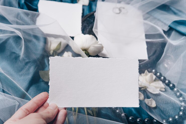 Photo faire-part de mariage et réservez la maquette de la date pour la présentation de votre conception styled photographie stock