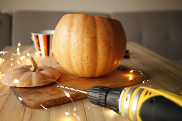 Faire une tête de citrouille Jack O Lantern pour Halloween