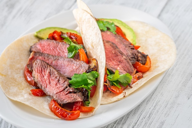 Fajitas au steak brûlant