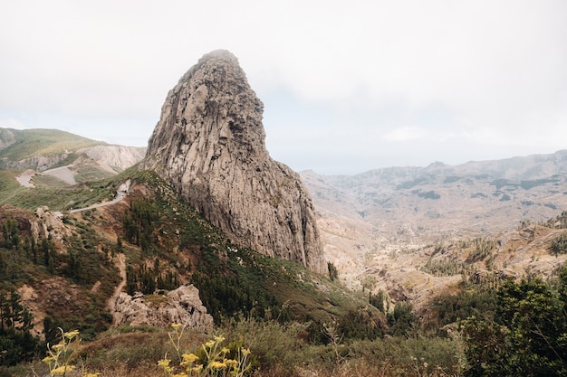 Falaise Agando près du parc Garajonay sur l'île de La Gomera.