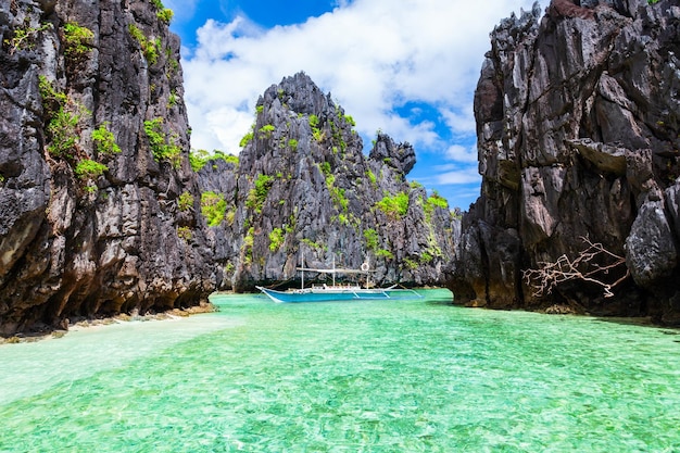 Falaise de montagne à El Nido Philippines