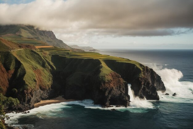 Photo des falaises hautes dans les îles féroé basalte vertigineux