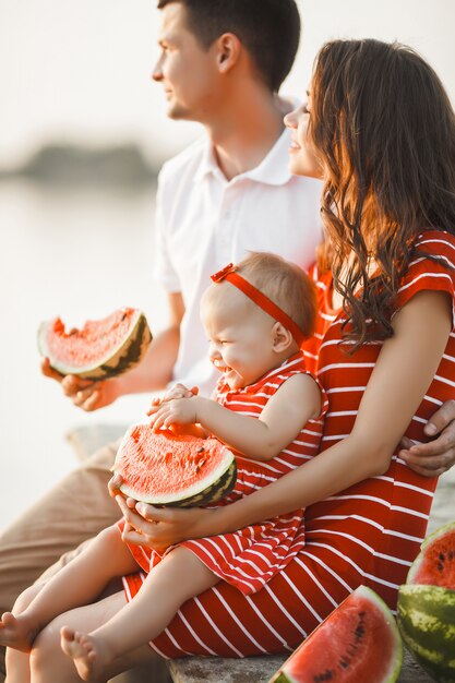 famille, séance, eau, pont