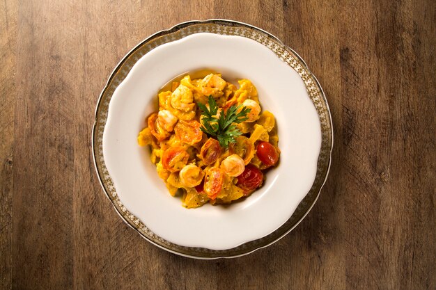 Farfalle de potiron aux crevettes et tomate cerise