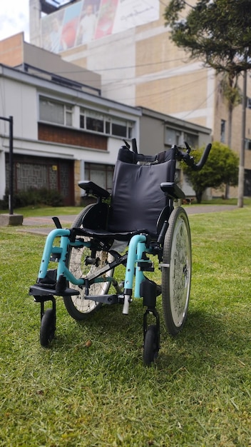 Photo un fauteuil roulant