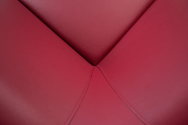 Fauteuils avec assise en cuir rouge