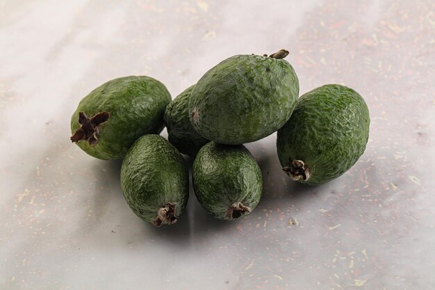 Photo feijoa exotique mûr et sucré