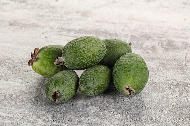 Photo feijoa exotique mûr et sucré