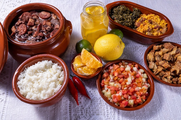 Photo feijoada, la tradition de la cuisine brésilienne.