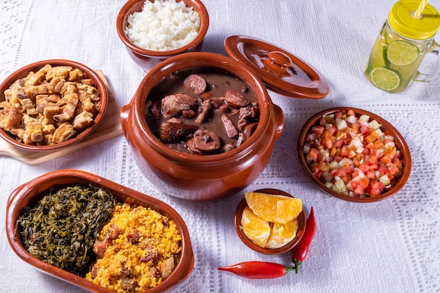 Feijoada, la tradition de la cuisine brésilienne.