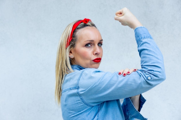 Photo le féminisme moderne la force d'aujourd'hui l'espace de copie féminine