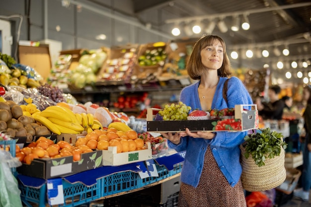 femme, achats, nourriture, à, marché