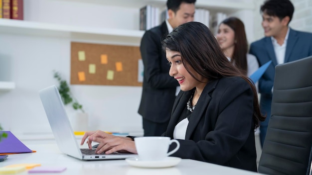 Femme d&#39;affaires asiatiques