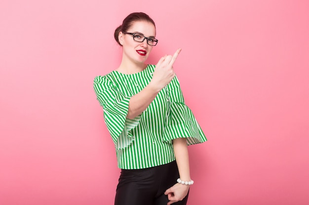 Femme d'affaires avec un chignon