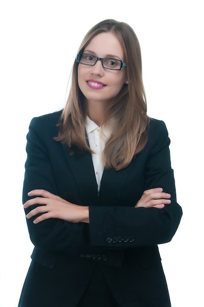 Femme d'affaires ou steward portant des lunettes remettant un dossier noir