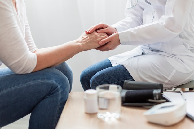 Femme aînée, à, problèmes médicaux