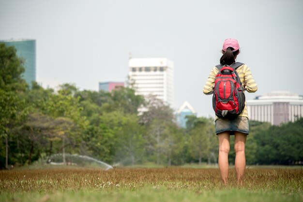 Femme asiatique seule voyage à Bangkok Thaïlande