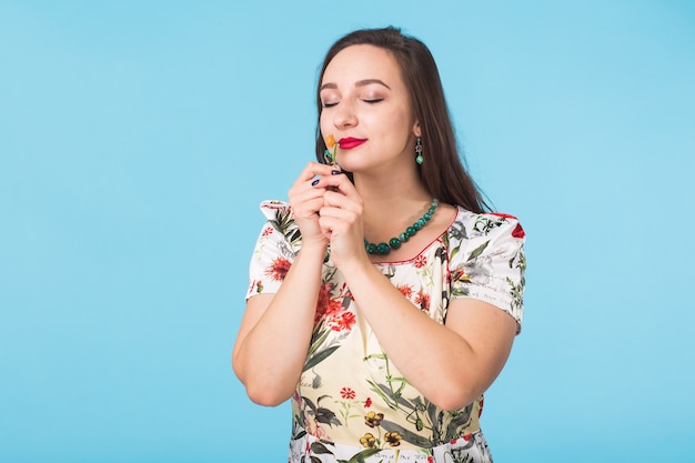 Femme confiante souriante. Portrait de femme