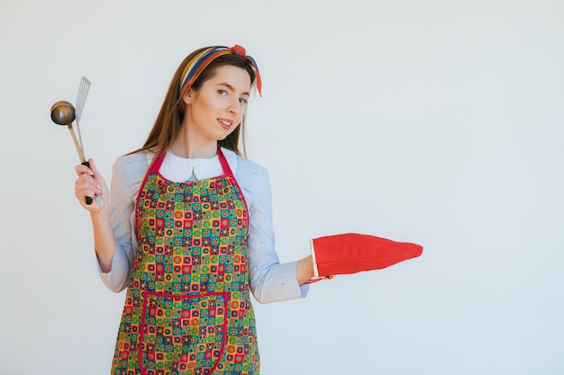 Femme de cuisine rétro inégalité des sexes Femme de ménage avec ustensile de cuisine