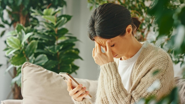 Une femme déprimée, malheureuse, stressée.