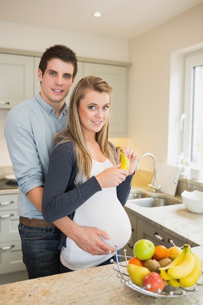 Femme enceinte, tenue, banane, à, partenaire