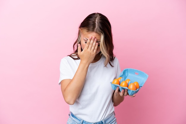 femme sur fond isolé