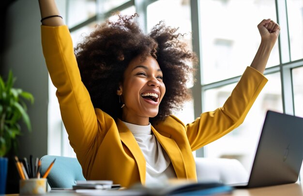 Photo la femme lauréate de l'accomplissement travail ordinateur étudiant ordinateur portable heureux succès affaires sourire ia générative