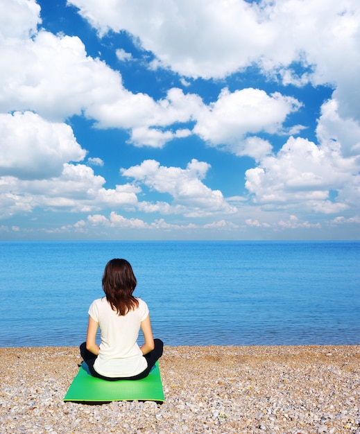 Femme en méditation