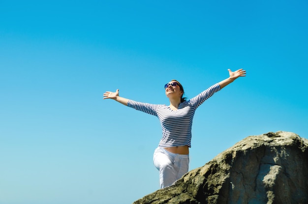 Femme en montagne