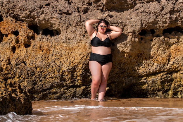 Femme, noir, bikini