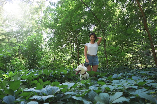 Femme, passer temps, à, elle, husky, chouchou