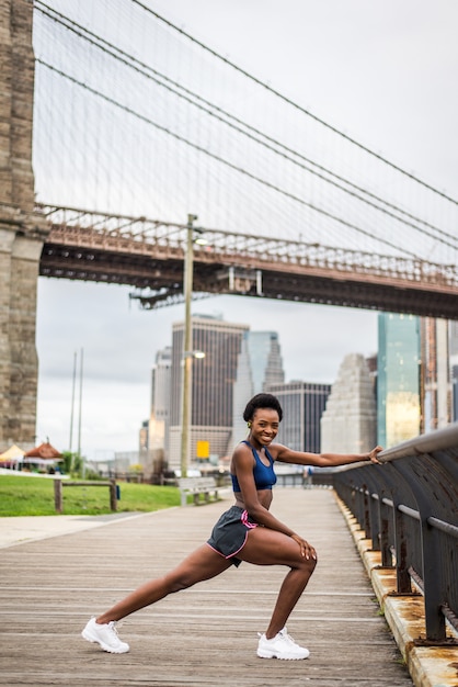 Femme qui court à New York