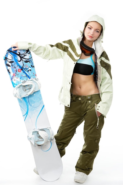 Femme avec un snowboard isolé sur blanc