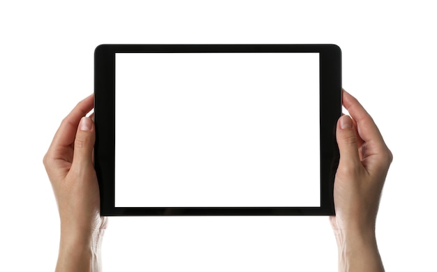 Photo femme tenant un ordinateur tablette avec écran blanc sur fond blanc gros plan gadget moderne