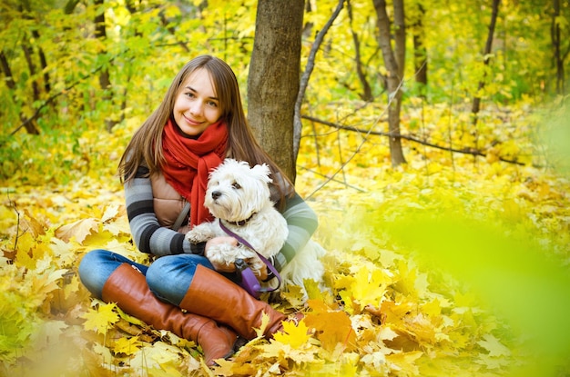 femme, à, terrier