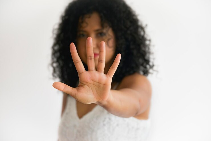Photo femmes, arrêt de la main